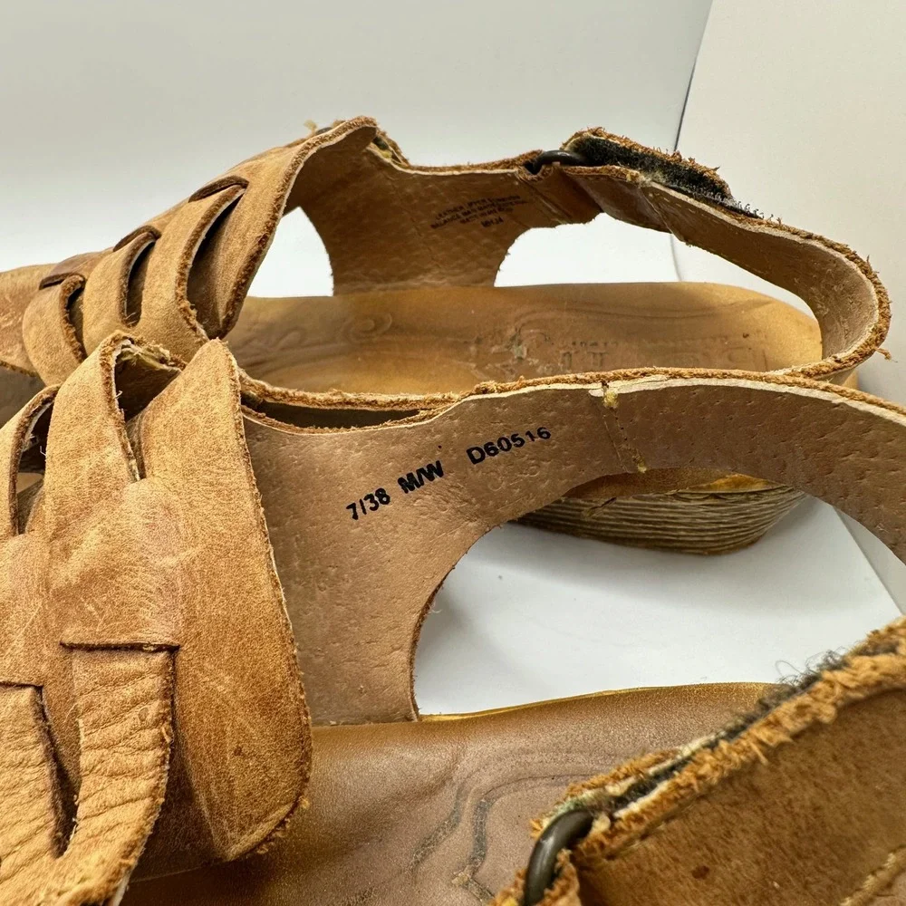 Born Womens Tan Leather Woven T-Strap Wedge Thong Sandals Size 7 M/W D60516
